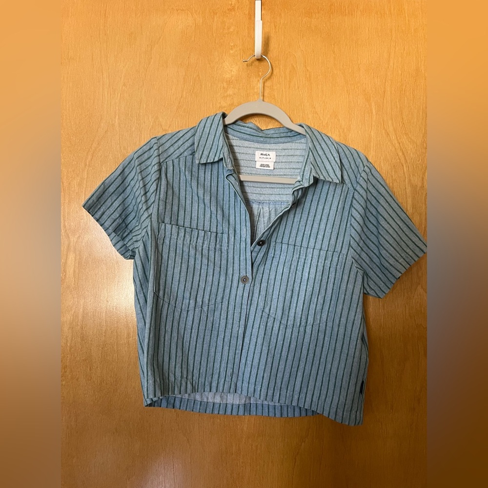 RVCA Crop Button Up
